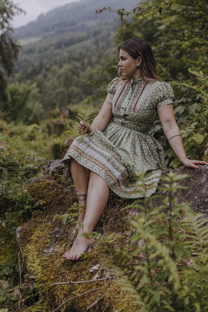 Kleid Gretl vineyard Detail 02