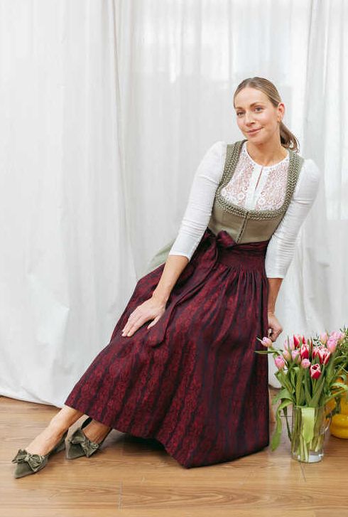 Dirndl Vreni lindengrün Detail 03