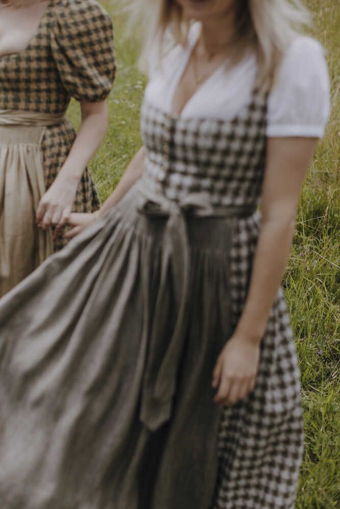 Dirndl Monika oliv Hahnentritt Detail 02