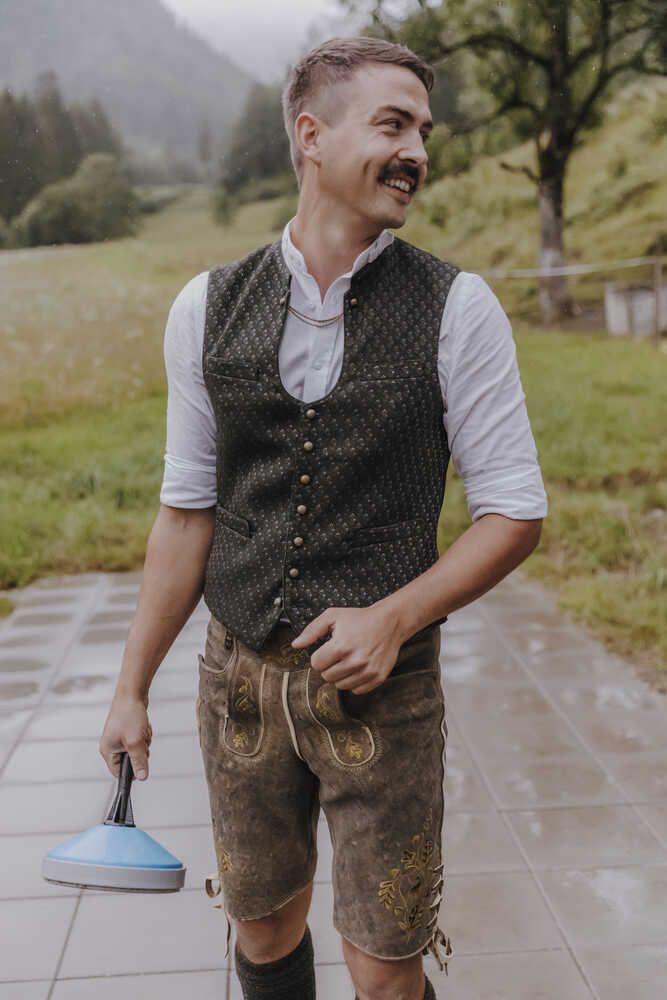 Weste Ignaz in tanne Detail 02