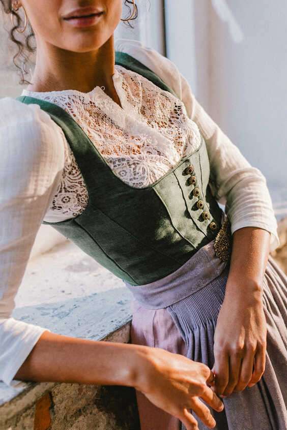 Dirndl-Spitzenbluse Anastasia mit 7/8 Arm