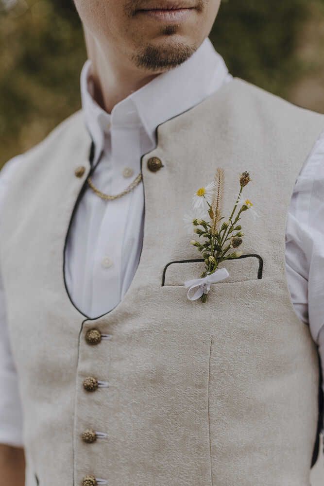 Weste Ignaz offwhite Detail 02