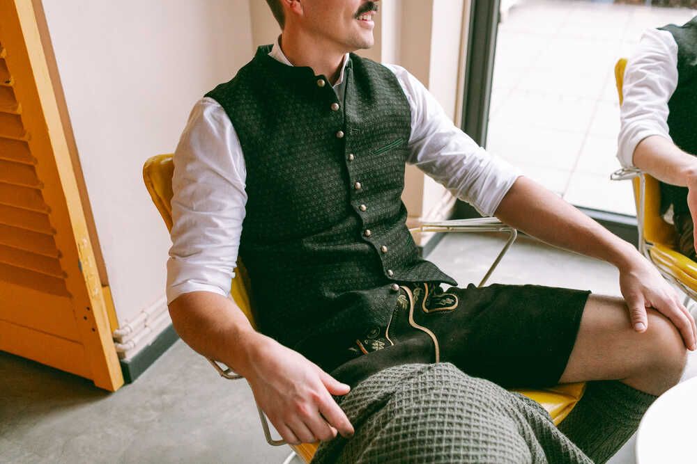 Weste Konstantin tanne Detail 02